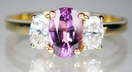 Purple sapphire & diamond ring in 18ct yellow gold