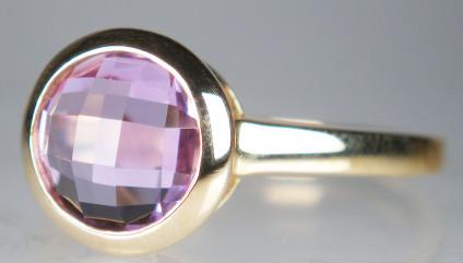 Amethyst ring in 14ct yellow gold - 8mm round chequerboard cut pastel amethyst rubover set in 9ct yellow gold ring