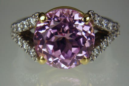 Pink Tourmaline & Diamond ring - Fancy round cut pink tourmaline from Nurestan, precision cut in Idar Oberstein, set with diamonds in 18ct white & yellow gold