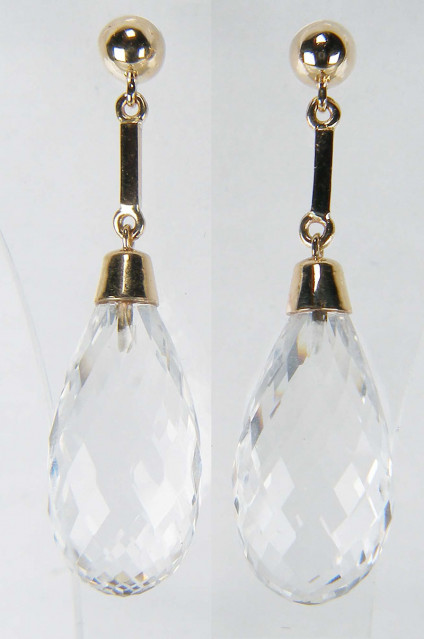 Quartz briolette eardrops in 9ct yellow gold - Pretty facetted quartz briolette eardrops in 9ct yellow gold